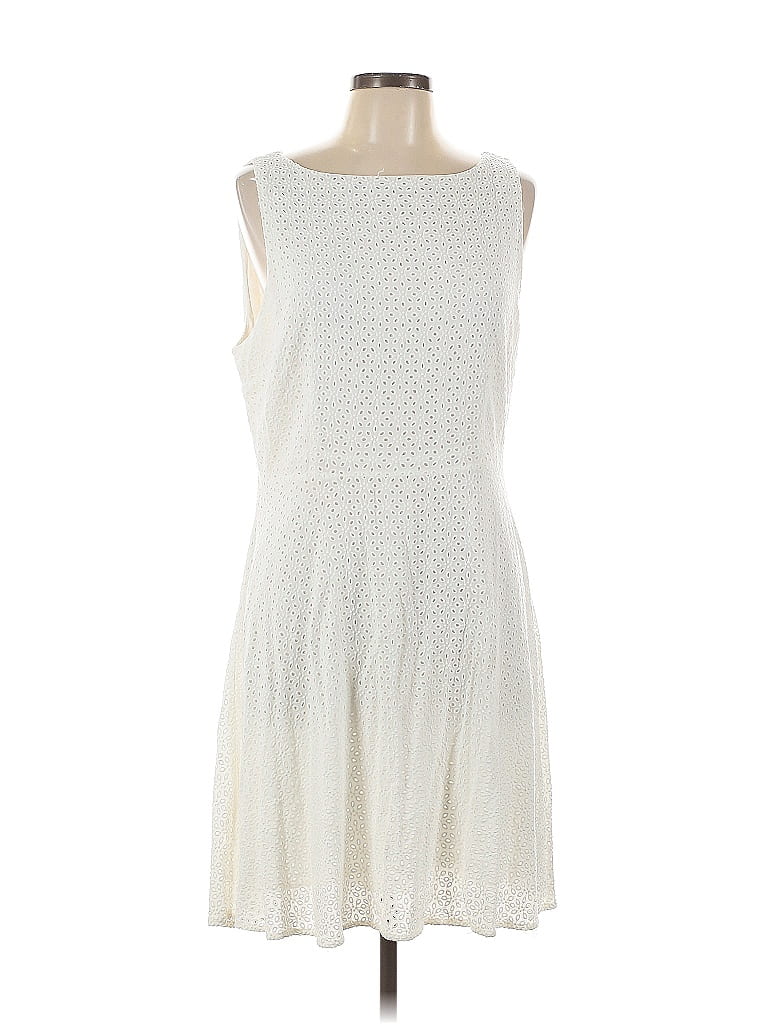 Click to view more detailed imagery on our partner's website Pre-owned Nicole Miller Casual Dress In White