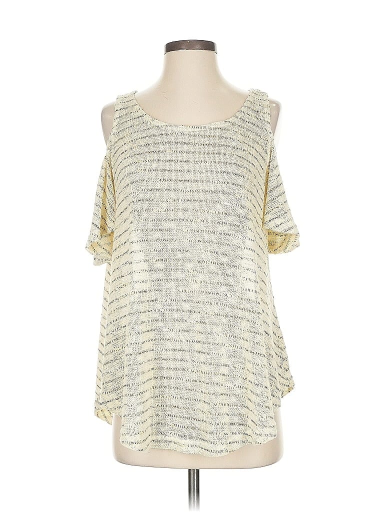 Click to view more detailed imagery on our partner's website Pre-owned Umgee Short Sleeve Top Gold Cold Shoulder Neckline Tops