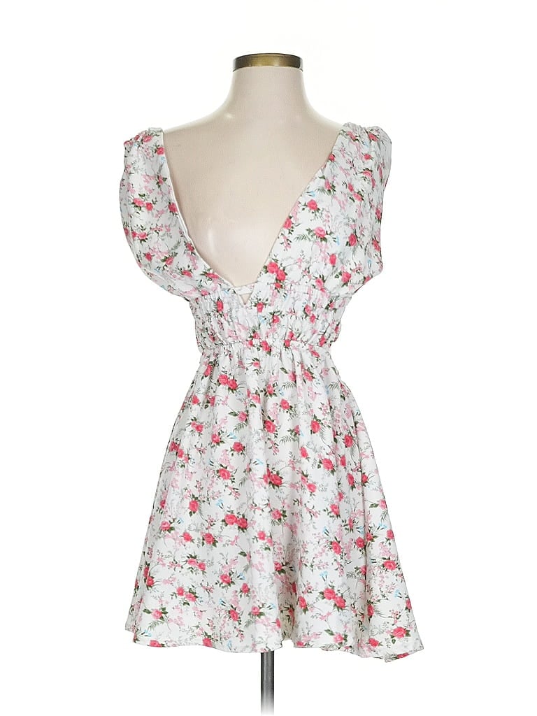 Pre-owned Shein Casual Dress In White