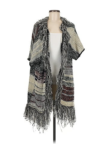 Cecilia Prado Poncho (view 1)