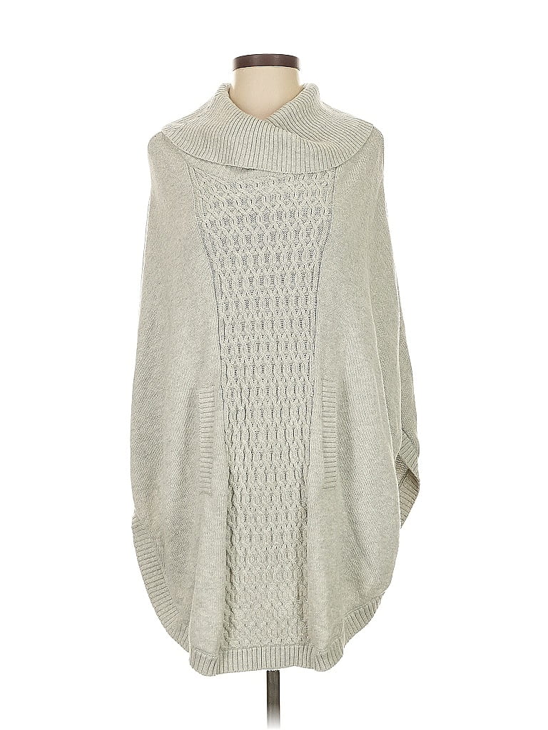 Pre-owned Cabi Poncho In Gray
