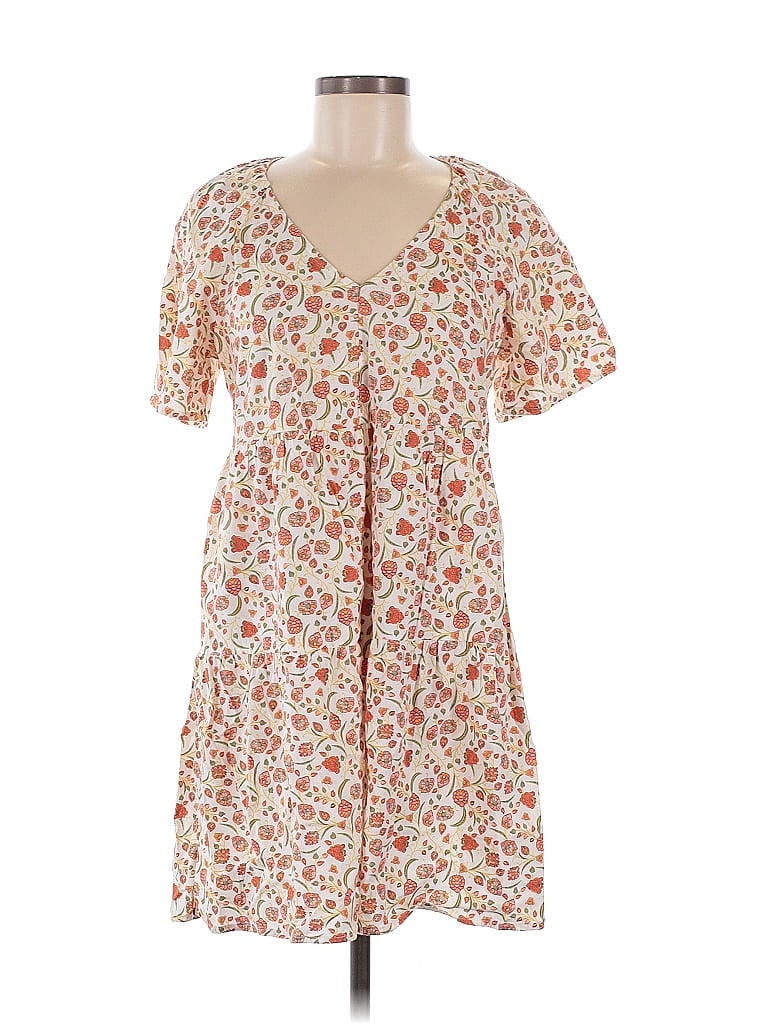 Click to view more detailed imagery on our partner's website Pre-owned Old Navy Casual Dress In White