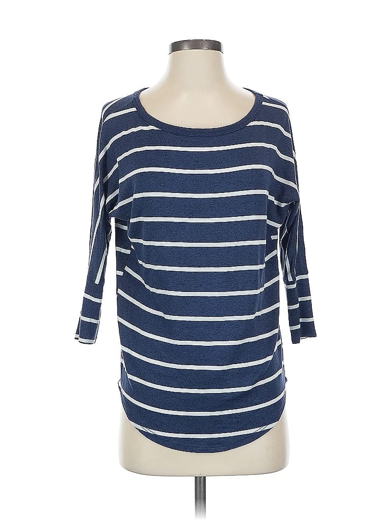 Pre-owned Market & Spruce 3/4 Sleeve T-shirt In Blue