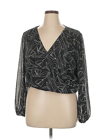 ASTR The Label 3/4 Sleeve Blouse (view 1)