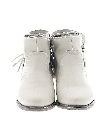 Journee Collection Ankle Boots (view 2)