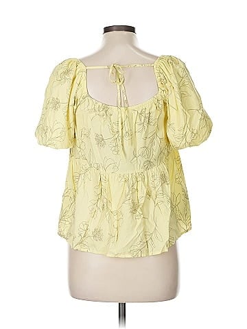 Blu Pepper Short Sleeve Blouse (view 2)