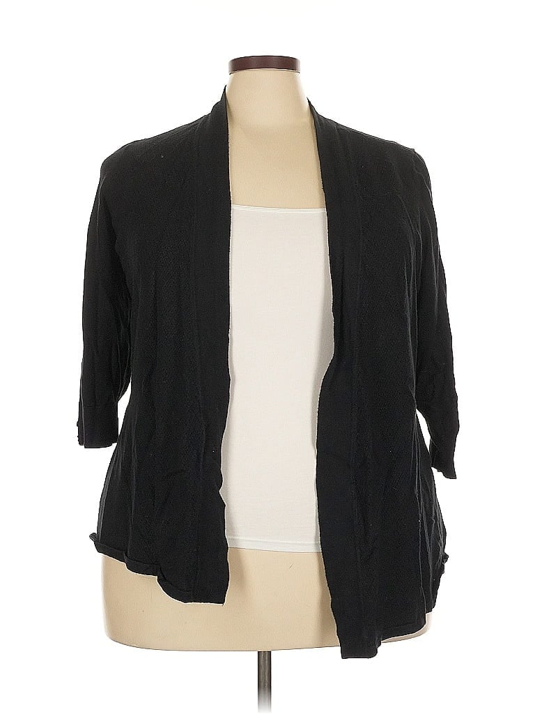 Click to view more detailed imagery on our partner's website Pre-owned Charter Club Kimono In Black