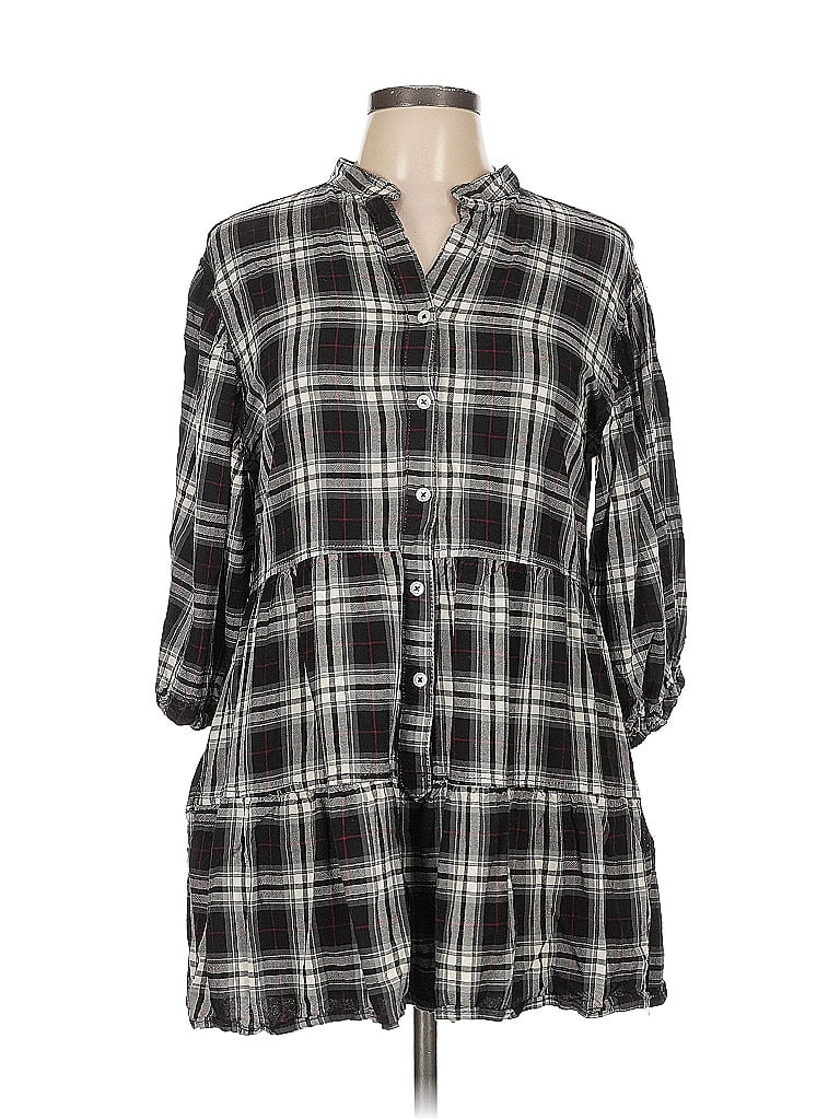 Pre-owned Max Studio 3/4 Sleeve Button Down Shirt In Black