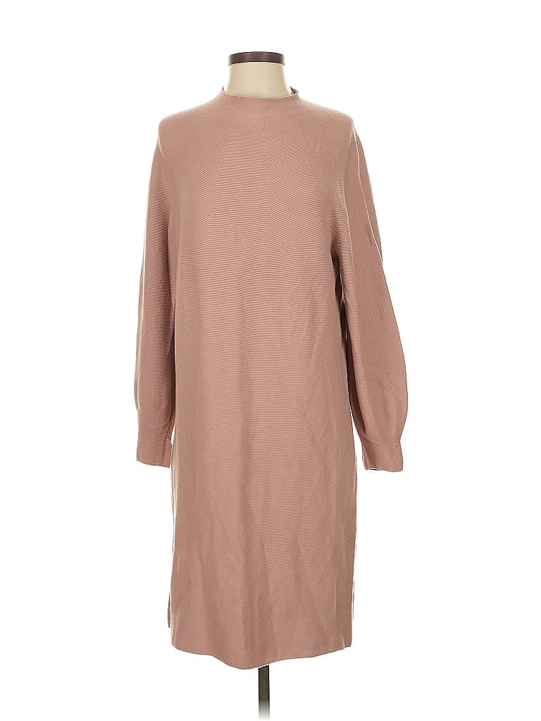 Click to view more detailed imagery on our partner's website Pre-owned Uniqlo Casual Dress In Pink