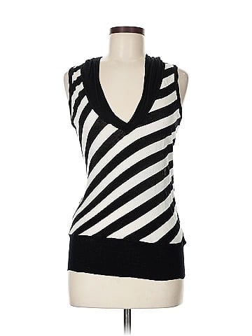 Saltaire Sleeveless Top (view 1)