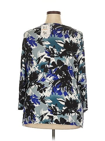 Cable & Gauge 3/4 Sleeve Blouse (view 2)