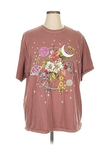Urban Outfitters Short Sleeve T-Shirt (view 1)