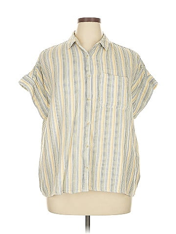 Sonoma Goods for Life Short Sleeve Button-Down Shirt (view 1)