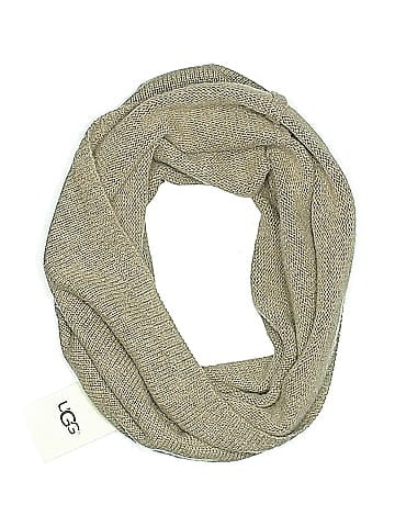 Ugg Scarf (view 1)
