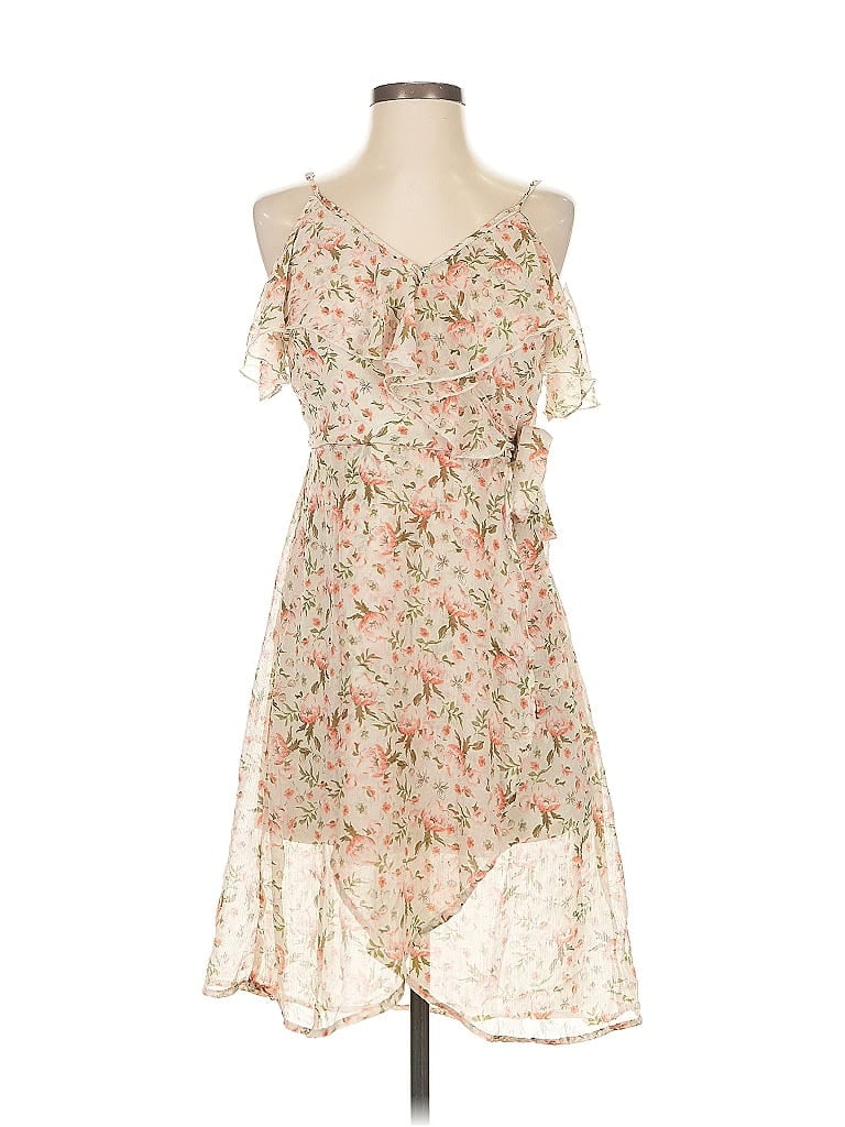 Pre-owned Xhilaration Casual Dress In White