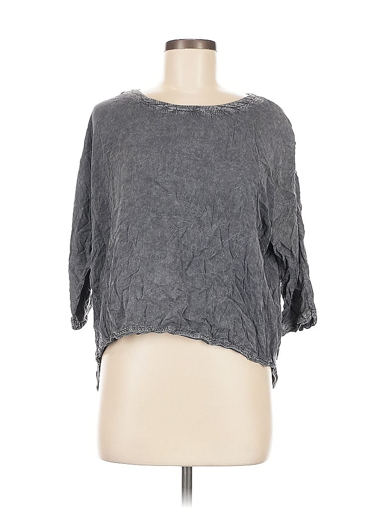 Click to view more detailed imagery on our partner's website Pre-owned Storia 3/4 Sleeve Top Gray Boatneck Tops
