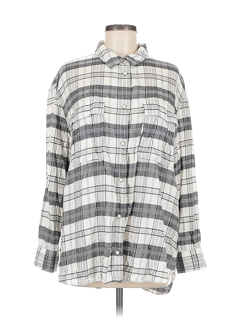 Click to view more detailed imagery on our partner's website Pre-owned American Eagle Outfitters Long Sleeve Button Down Shirt In Gray