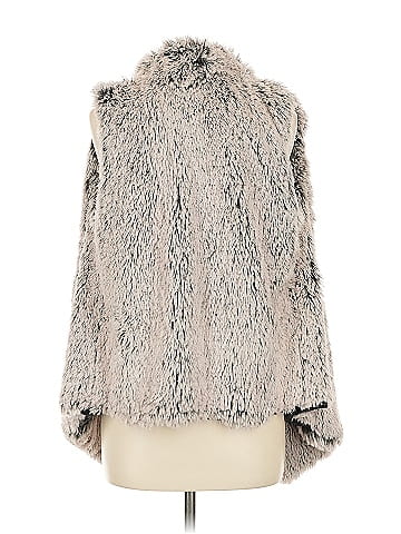 Jolt Faux Fur Vest (view 2)