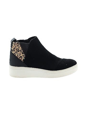 TOMS Ankle Boots (view 1)