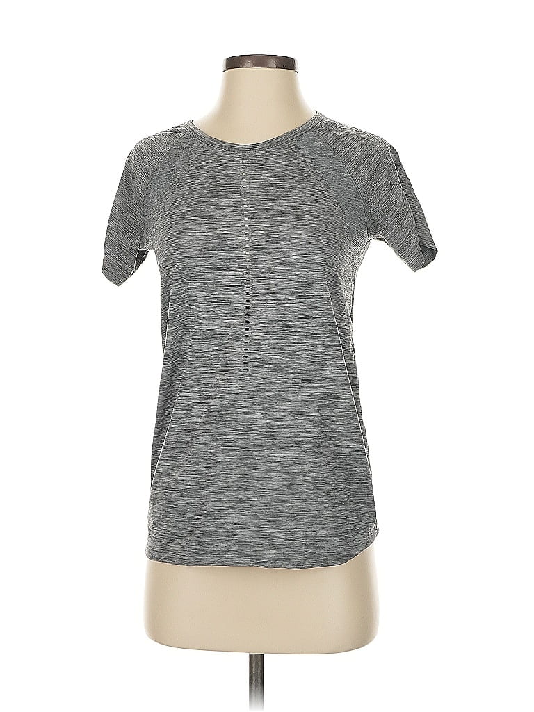 Click to view more detailed imagery on our partner's website Pre-owned Athleta Active T-shirt In Gray
