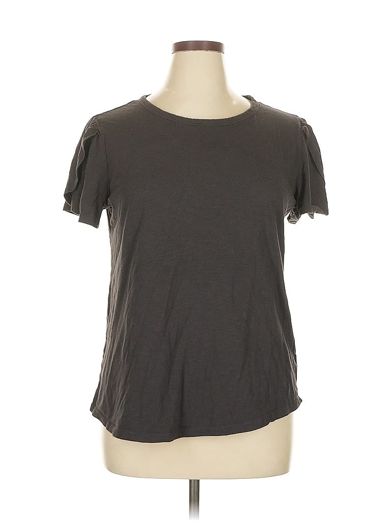 Pre-owned Maurices Short Sleeve T-shirt In Gray