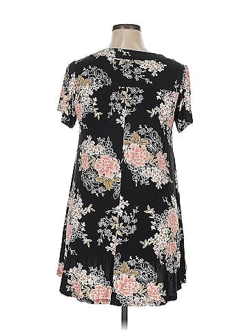 Larace Casual Dress (view 2)