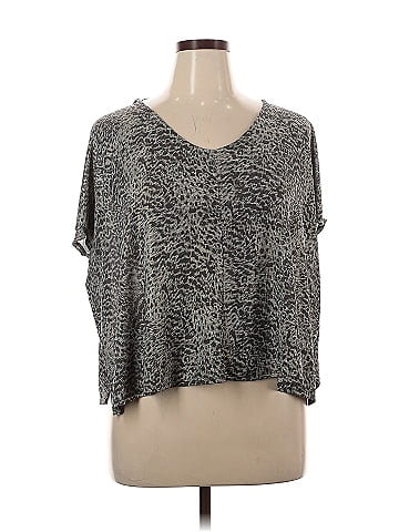 Jennifer Lopez Short Sleeve Top (view 1)