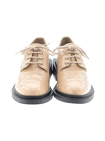 DKNY Flats (view 2)