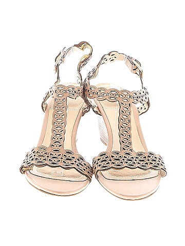 Isola Wedges (view 2)