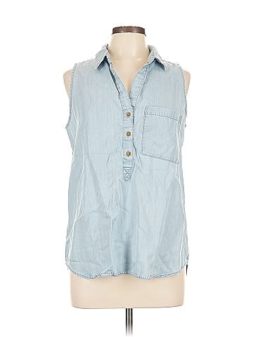 Velvet Heart Sleeveless Button-Down Shirt (view 1)