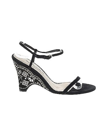 Nina Wedges (view 1)