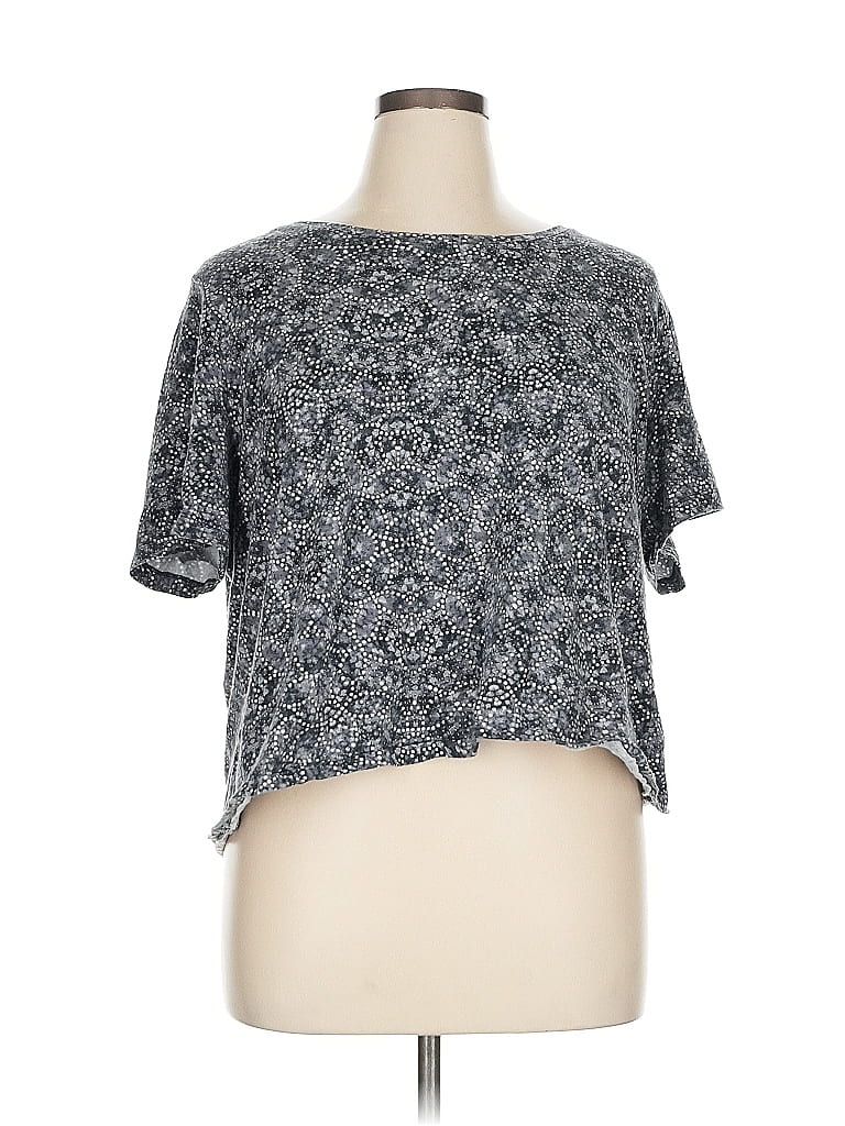 Pre-owned Catherines Short Sleeve T-shirt In Gray