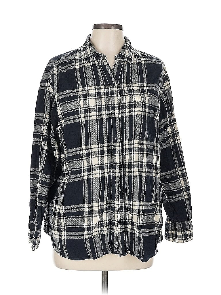 Click to view more detailed imagery on our partner's website Pre-owned Gap Long Sleeve Button Down Shirt In Black