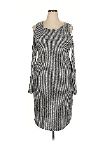 Xhilaration Casual Dress (view 1)