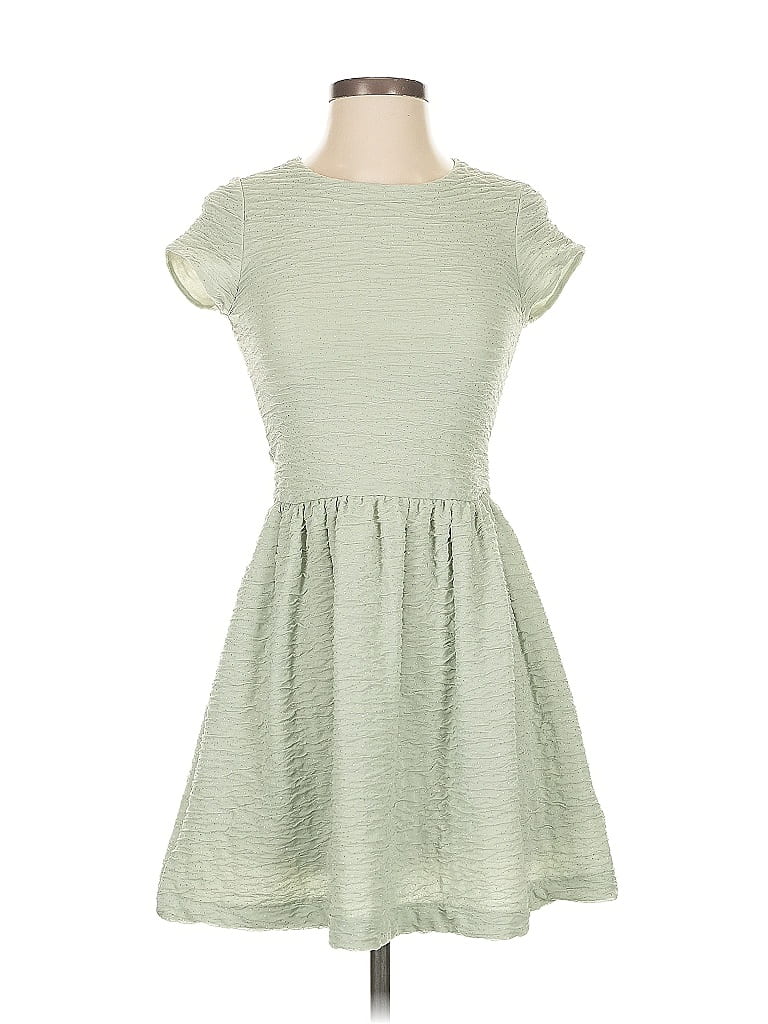 Pre-owned Kimchi Blue Casual Dress In Green