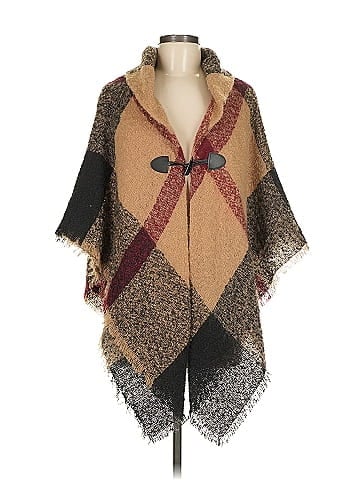 Modena Poncho (view 1)