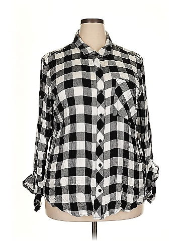 Time and Tru Long Sleeve Button-Down Shirt (view 1)