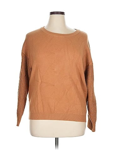Zesica Pullover Sweater (view 1)
