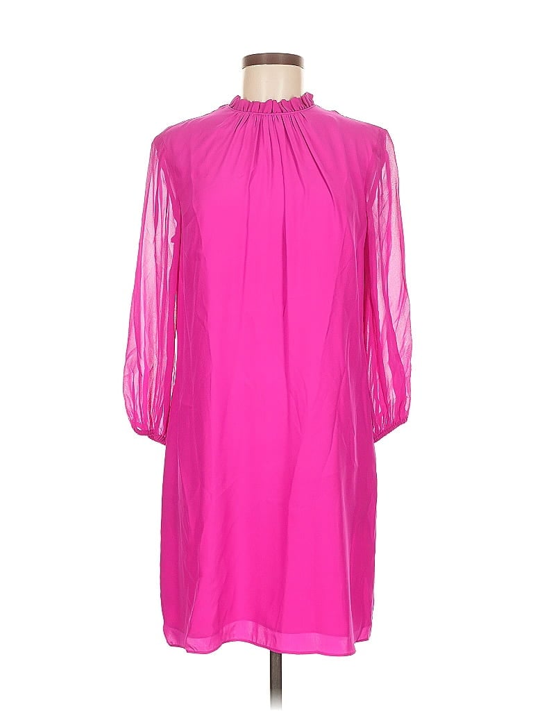 Click to view more detailed imagery on our partner's website Pre-owned Alice & Trixie 3/4 Sleeve Top Pink Mock Neckline Tops