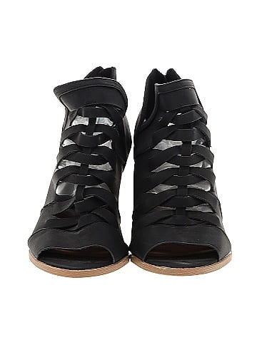 Qupid Ankle Boots (view 2)