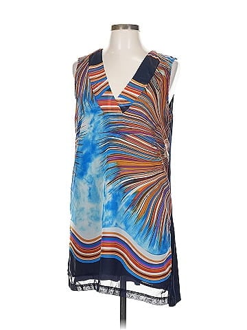 Tiny Sleeveless Blouse (view 1)