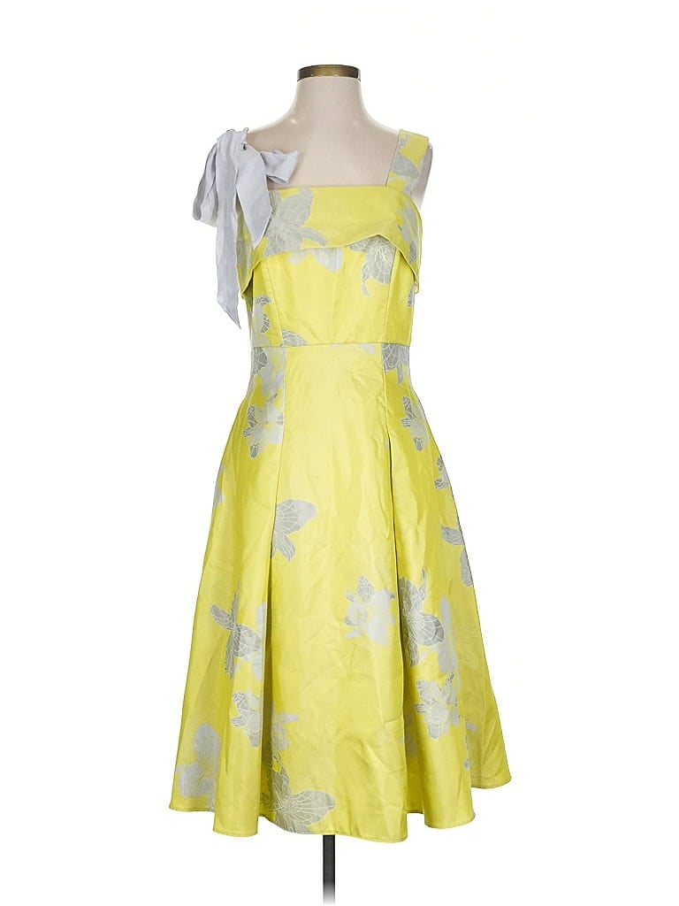 Pre-owned Belle Badgley Mischka Cocktail Dress In Yellow