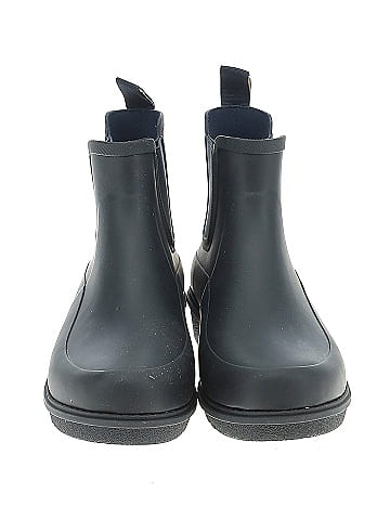 FitFlop Ankle Boots (view 2)