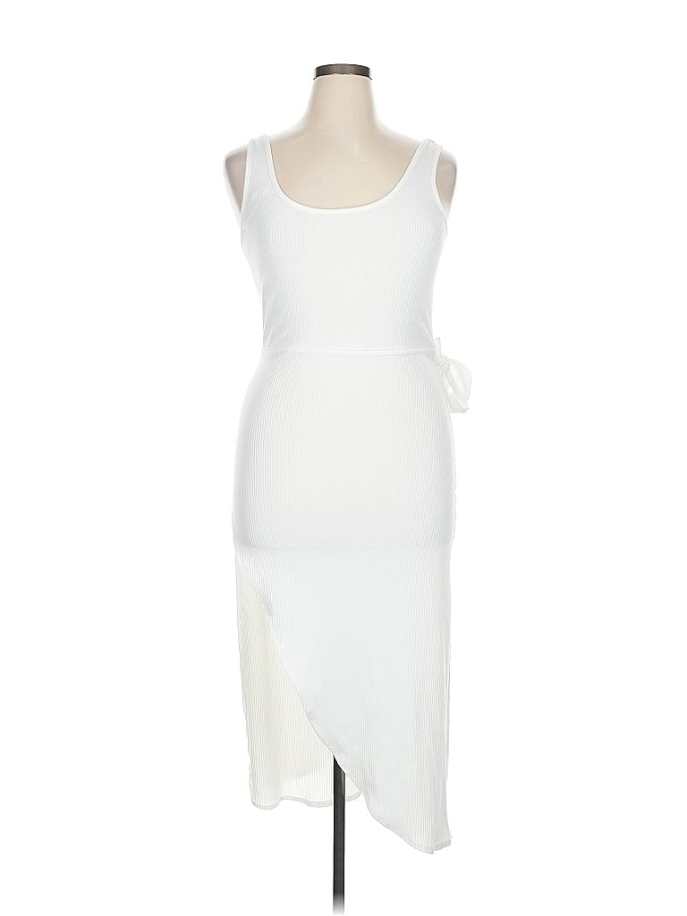 Pre-owned Socialite Casual Dress In White