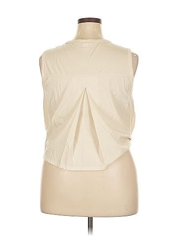 Active by Old Navy Sleeveless T-Shirt (view 2)