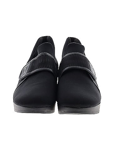 DKNY Sneakers (view 2)