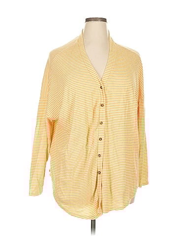 Agnes & Dora Cardigan (view 1)
