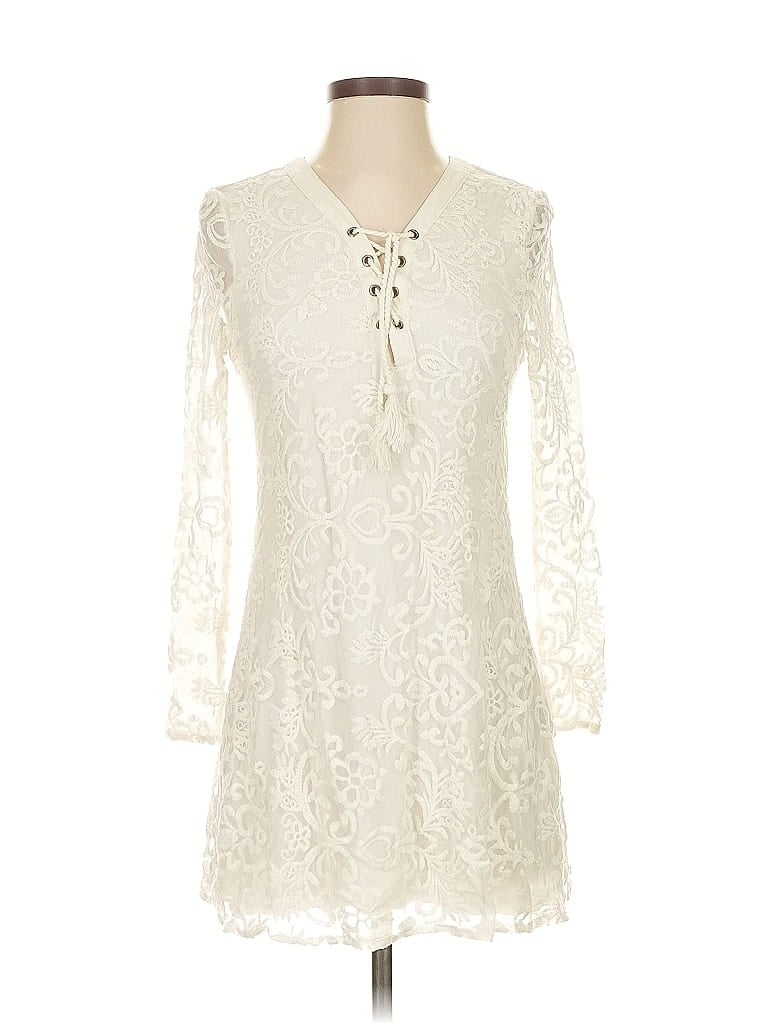 Pre-owned Forever 21 Casual Dress In White