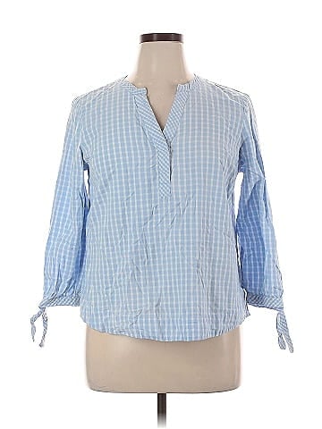 Crown & Ivy 3/4 Sleeve Blouse (view 1)