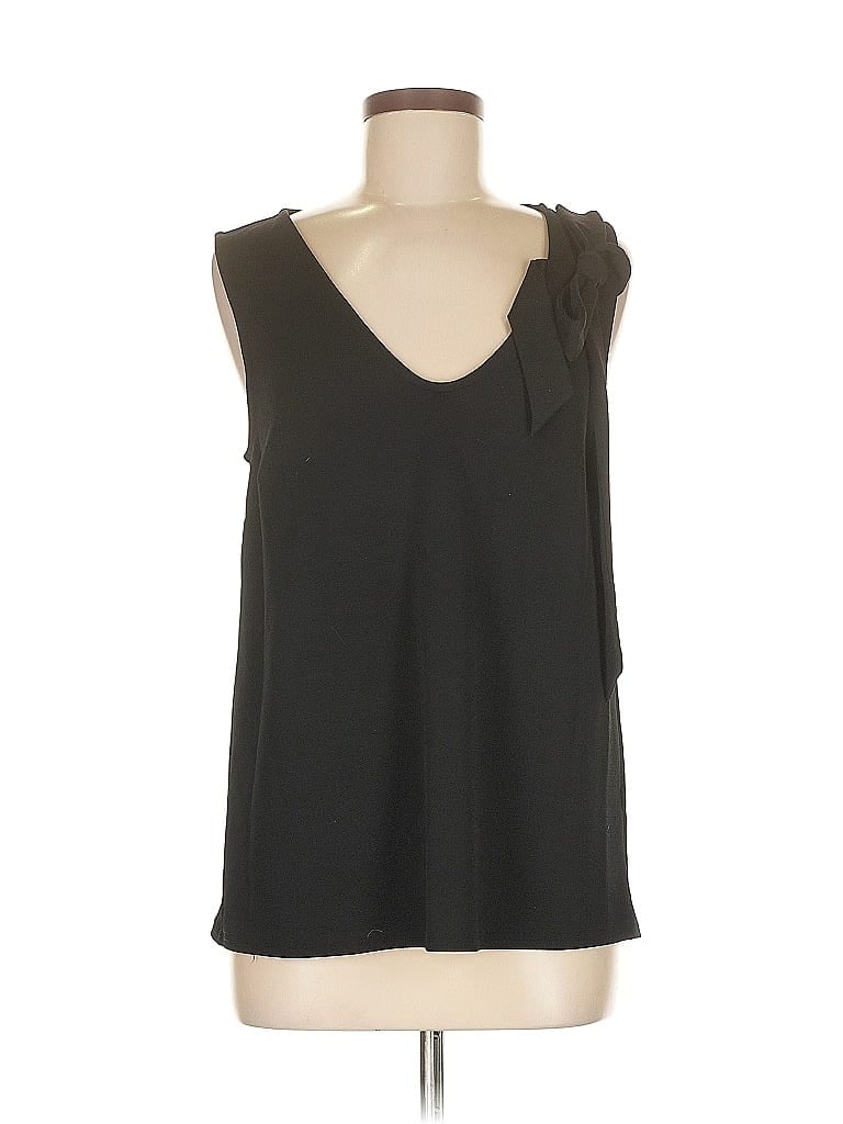 Click to view more detailed imagery on our partner's website Pre-owned Banana Republic Sleeveless Blouse In Black